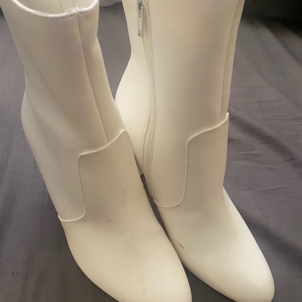White windor boots